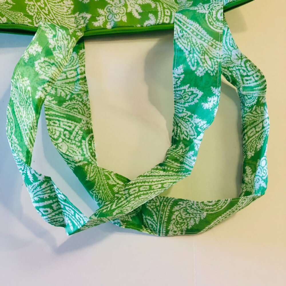 NWOT SACHI Insulated Foldable Market Tote Bag with Pouch Zip Green Paisley - Picture 7 of 16
